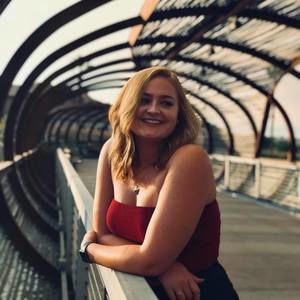 Meet your Posher, Elisabeth